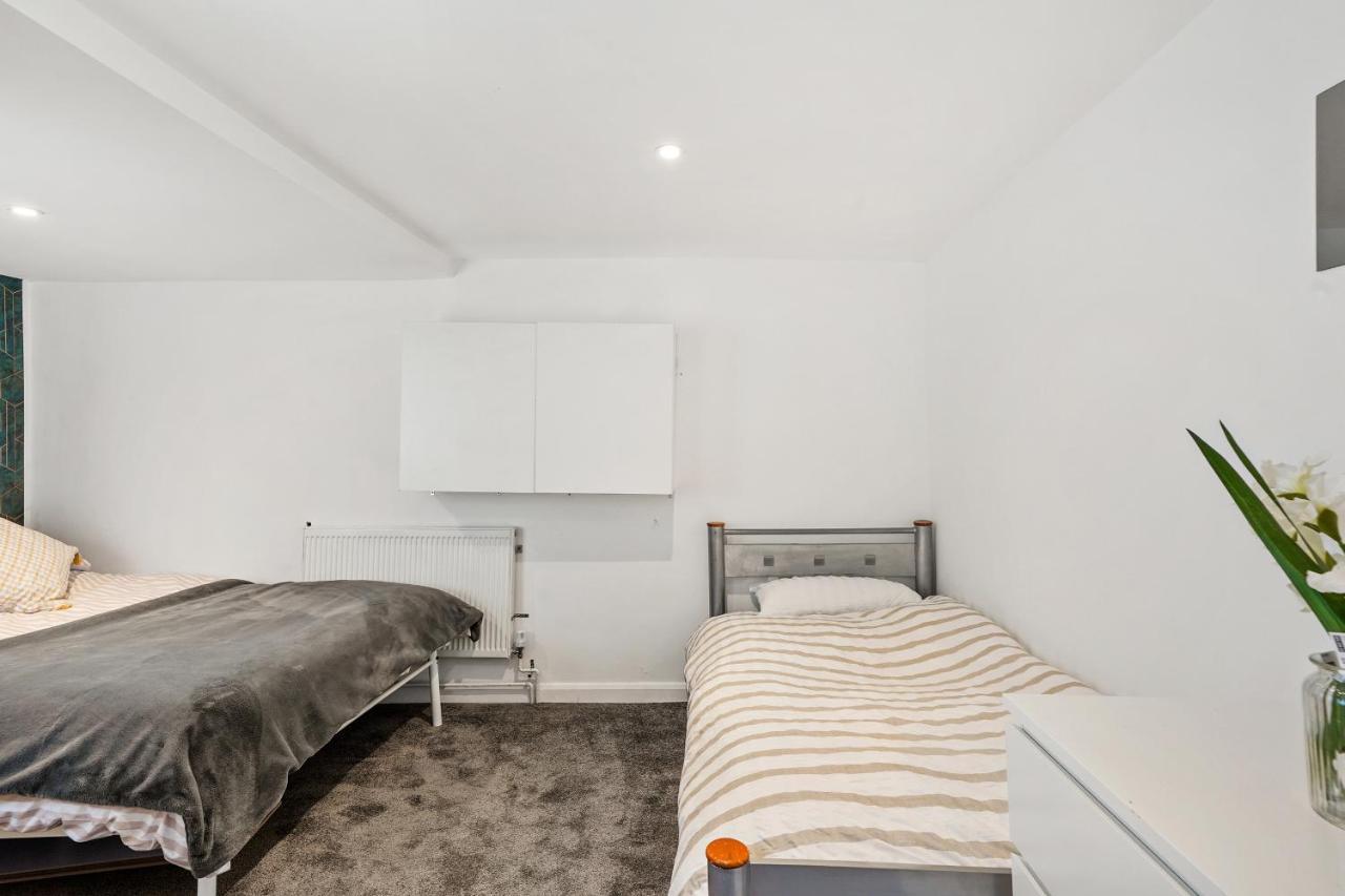 Modern One Bedroom Apartments In برايتون المظهر الخارجي الصورة