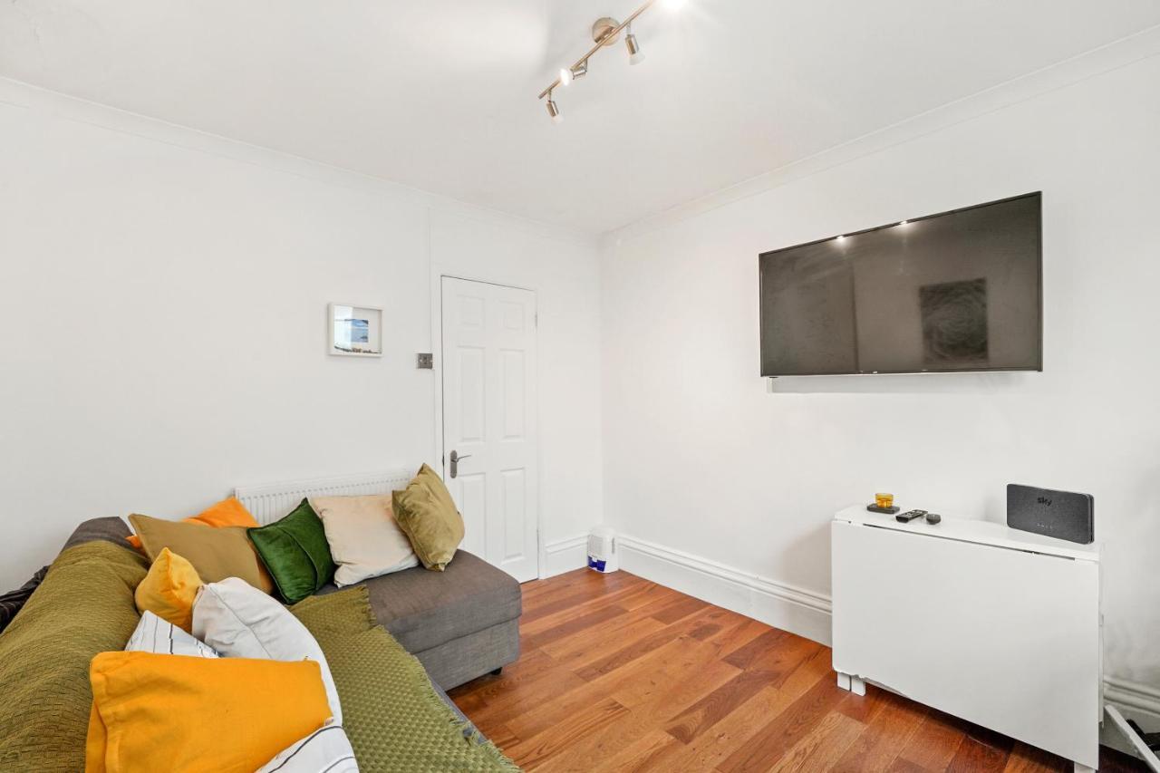 Modern One Bedroom Apartments In برايتون المظهر الخارجي الصورة