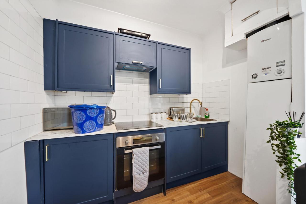 Modern One Bedroom Apartments In برايتون المظهر الخارجي الصورة
