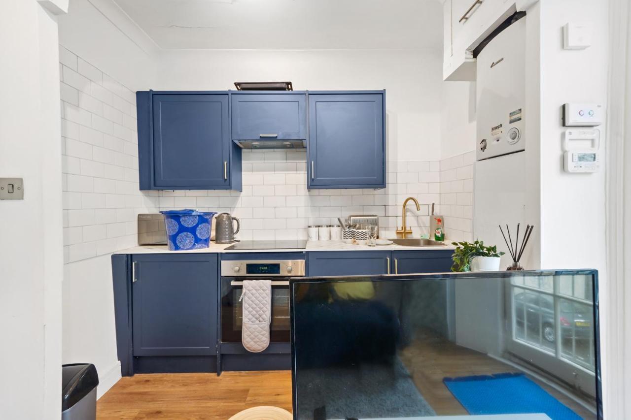 Modern One Bedroom Apartments In برايتون المظهر الخارجي الصورة