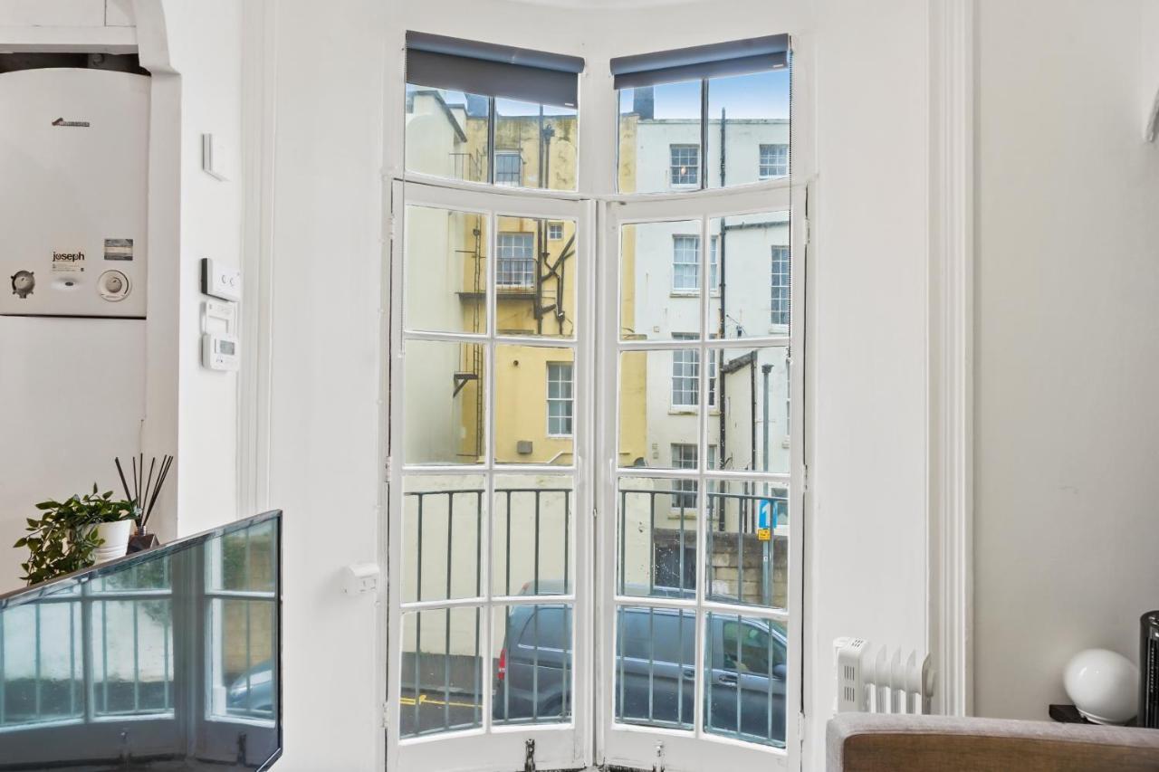 Modern One Bedroom Apartments In برايتون المظهر الخارجي الصورة