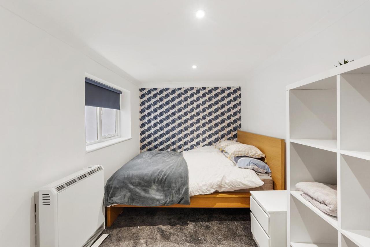 Modern One Bedroom Apartments In برايتون المظهر الخارجي الصورة